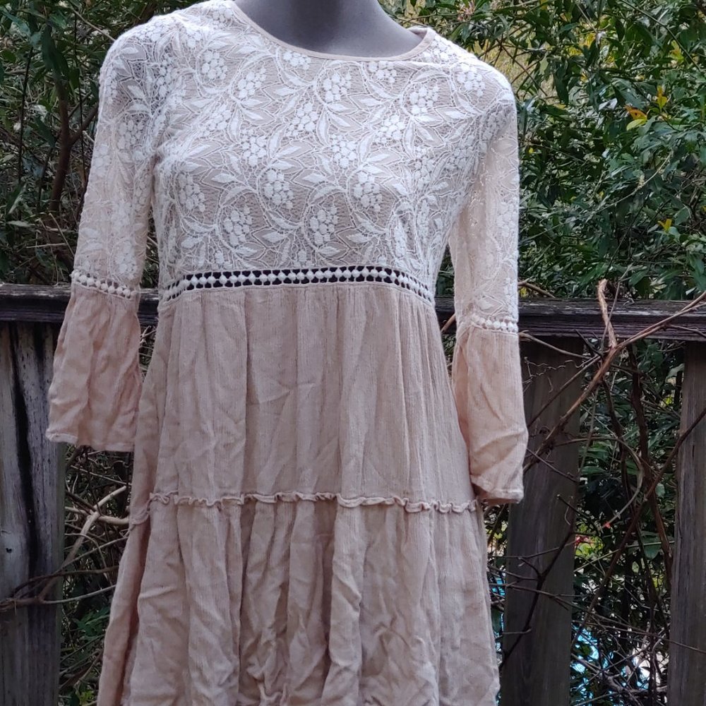 Cream Boho Trumpet Sleeved Keyhole Dress